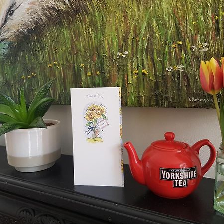 Lyndene Bed & Breakfast Пенистоун Екстериор снимка
